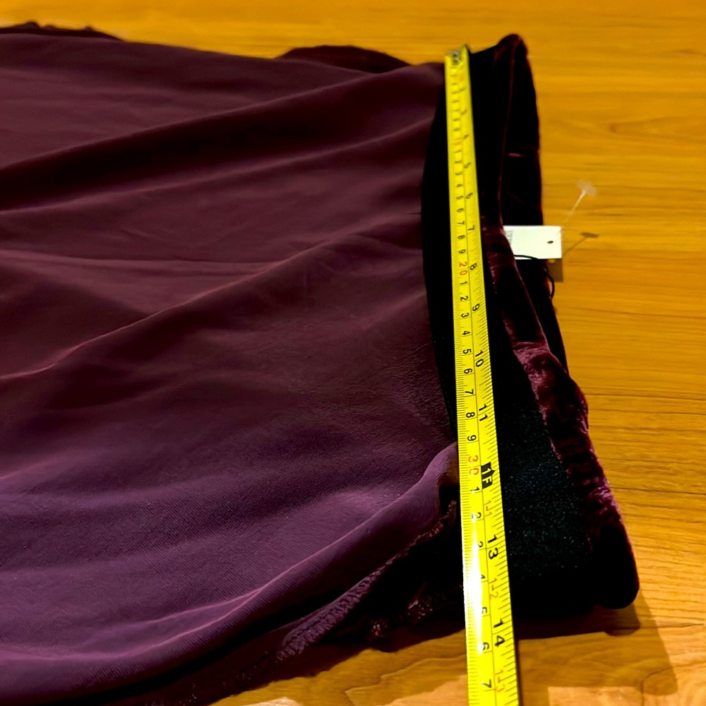 Banana Republic velvet dark red/burgundy midi skirt - Picture 11 of 12